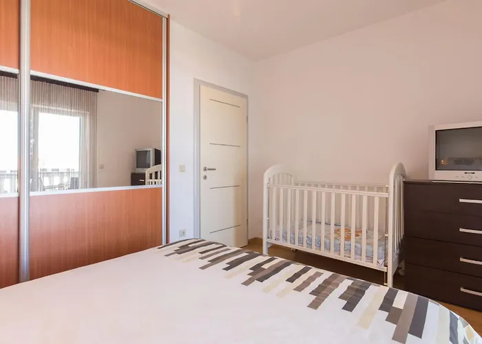 Mit Privatem Pool By Interhome *